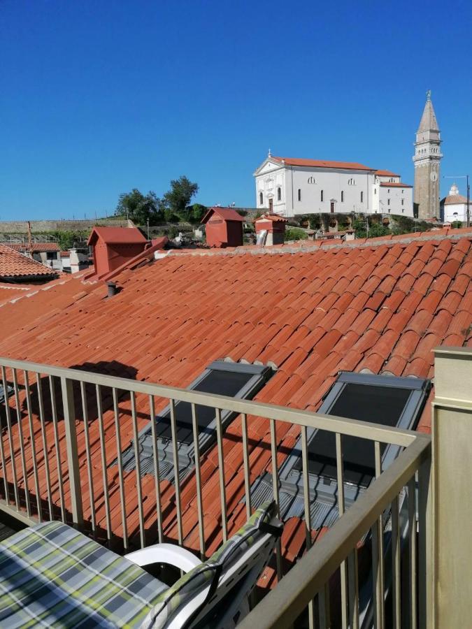 Apartma Gina *